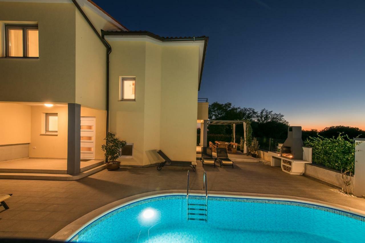 Villa Cera Πούλα Εξωτερικό φωτογραφία